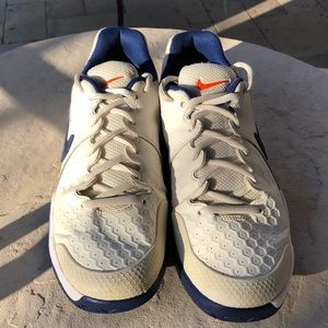 Nike Tennis/Racquetball/Court Shoes - size 11